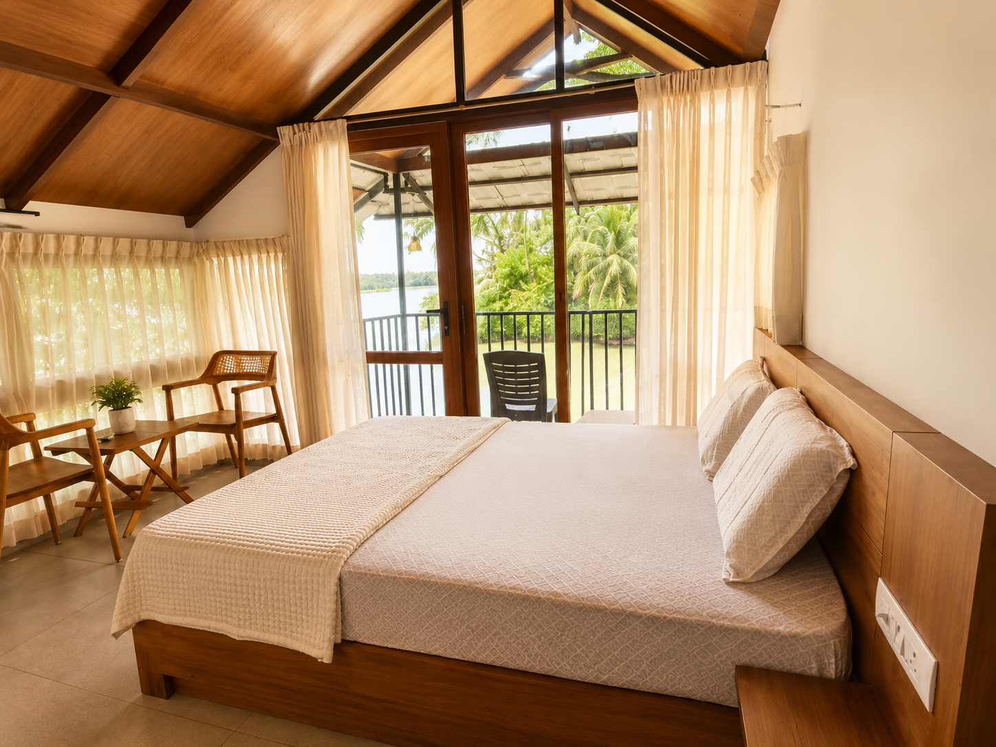 River Hut private bath — Maleyam Homestay