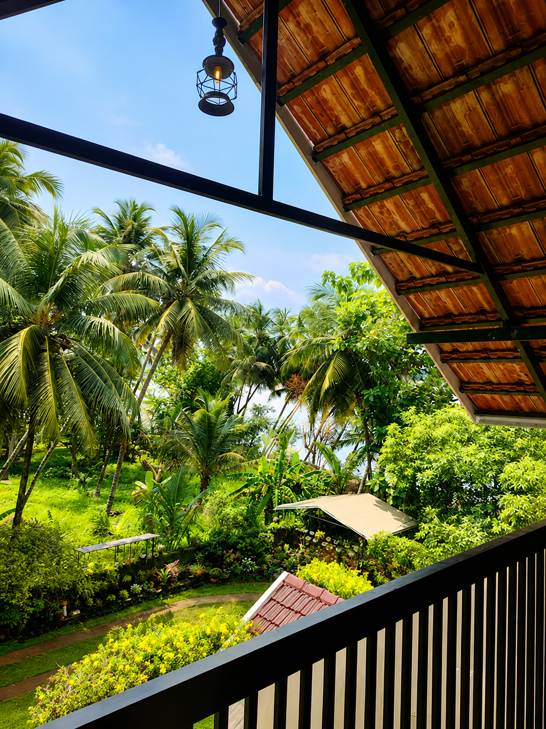 Duplex Suite balcony — Maleyam Homestay