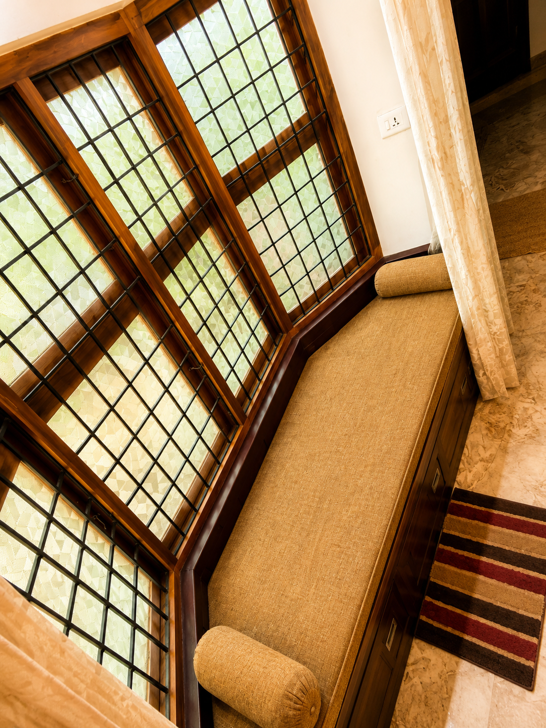 Sit-Out Room diwan cot 3 — Maleyam Homestay